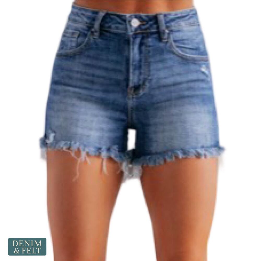 NEW Risen Shiloh Medium Wash High Rise‎ Distressed Raw Hem Stretch Shorts Curvy